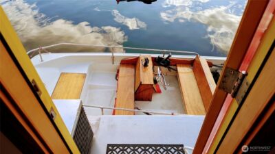 2040 Westlake Avenue N #17, Seattle, WA 98109 - Photo 21