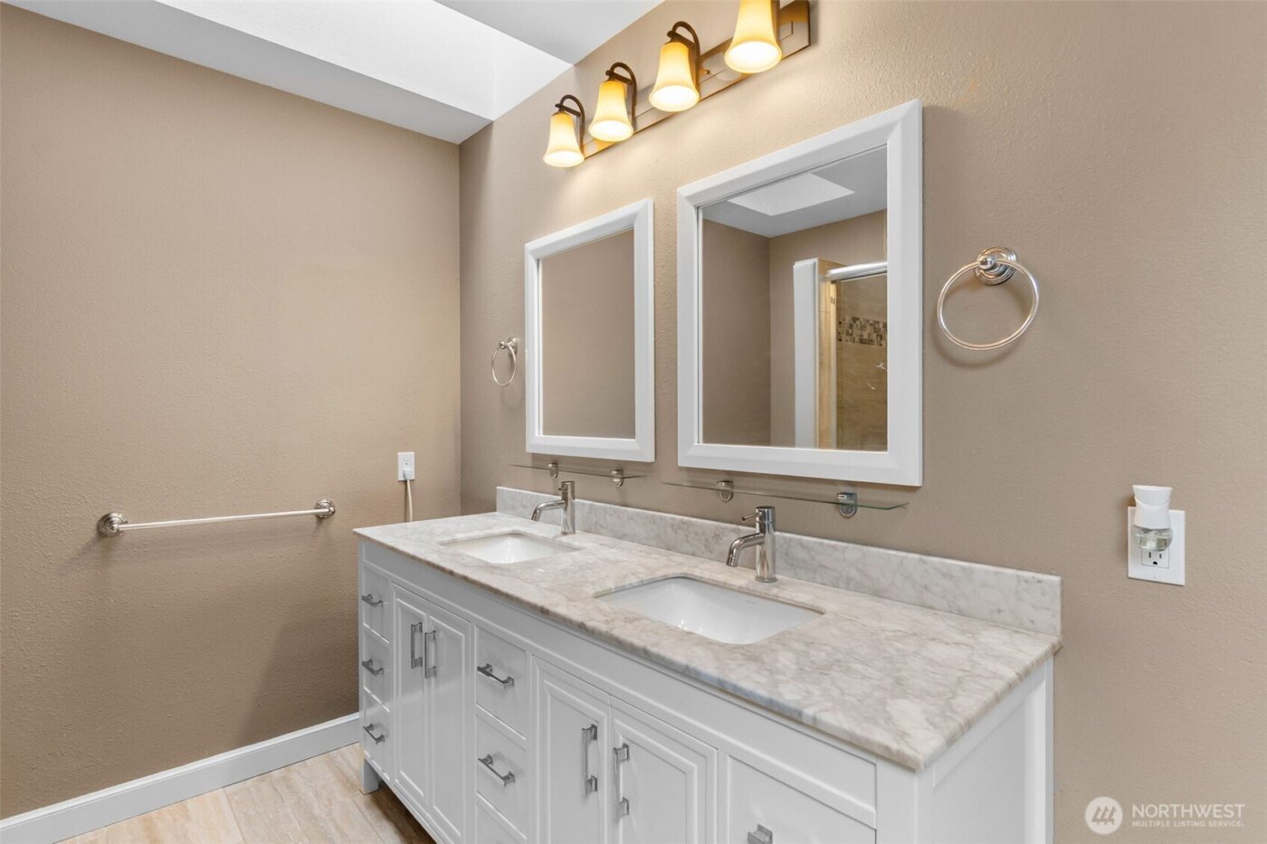 2222 Buckingham Drive SE, Olympia, WA 98501