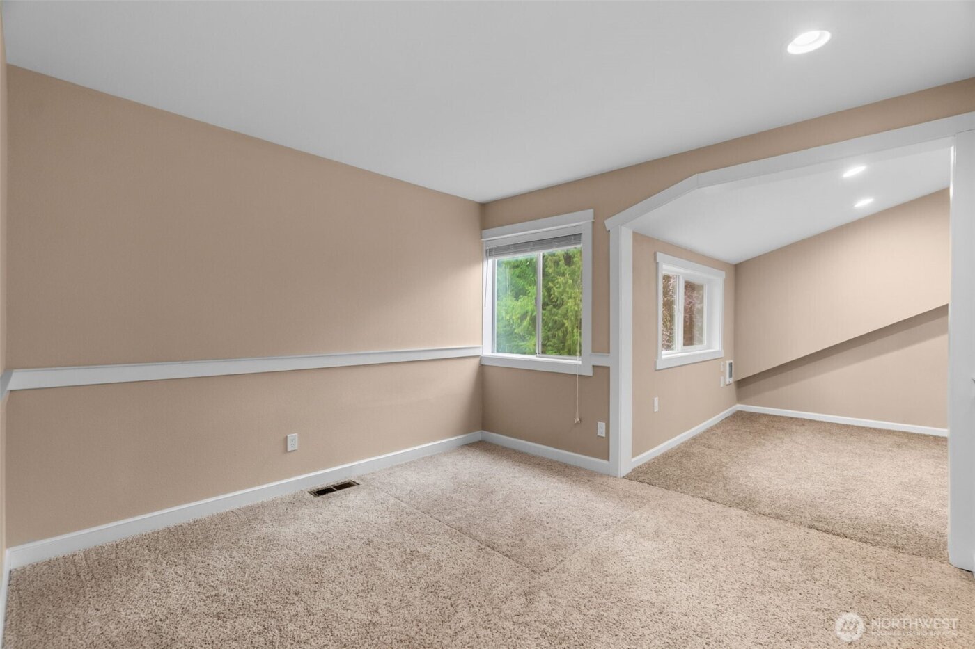 2222 Buckingham Drive SE, Olympia, WA 98501