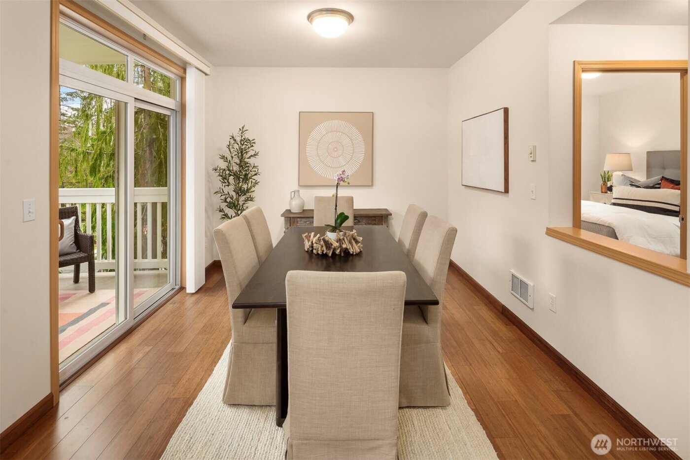 23940 NE 115th Lane #202, Redmond, WA 98053