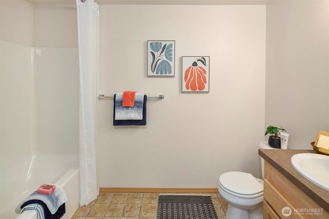 23940 NE 115th Lane #202, Redmond, WA 98053
