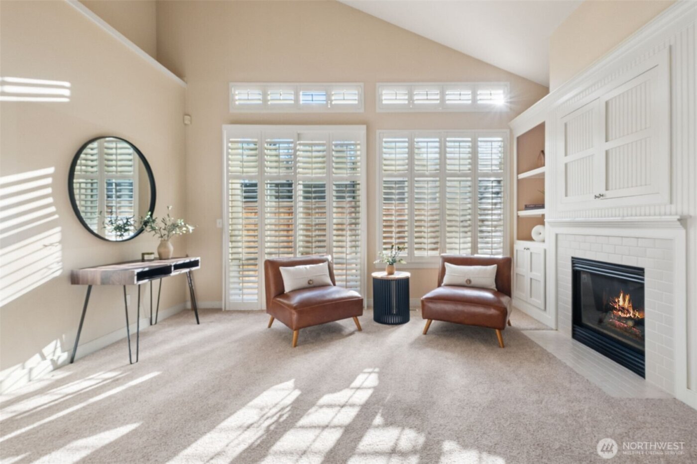 120 Newport Way NW #16, Issaquah, WA 98027