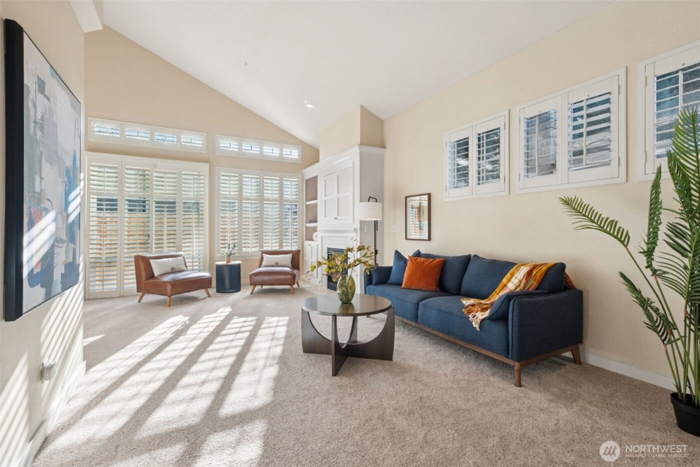 120 Newport Way NW #16, Issaquah, WA 98027