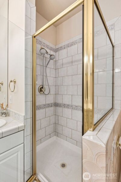 120 Newport Way NW #16, Issaquah, WA 98027 - Photo 20