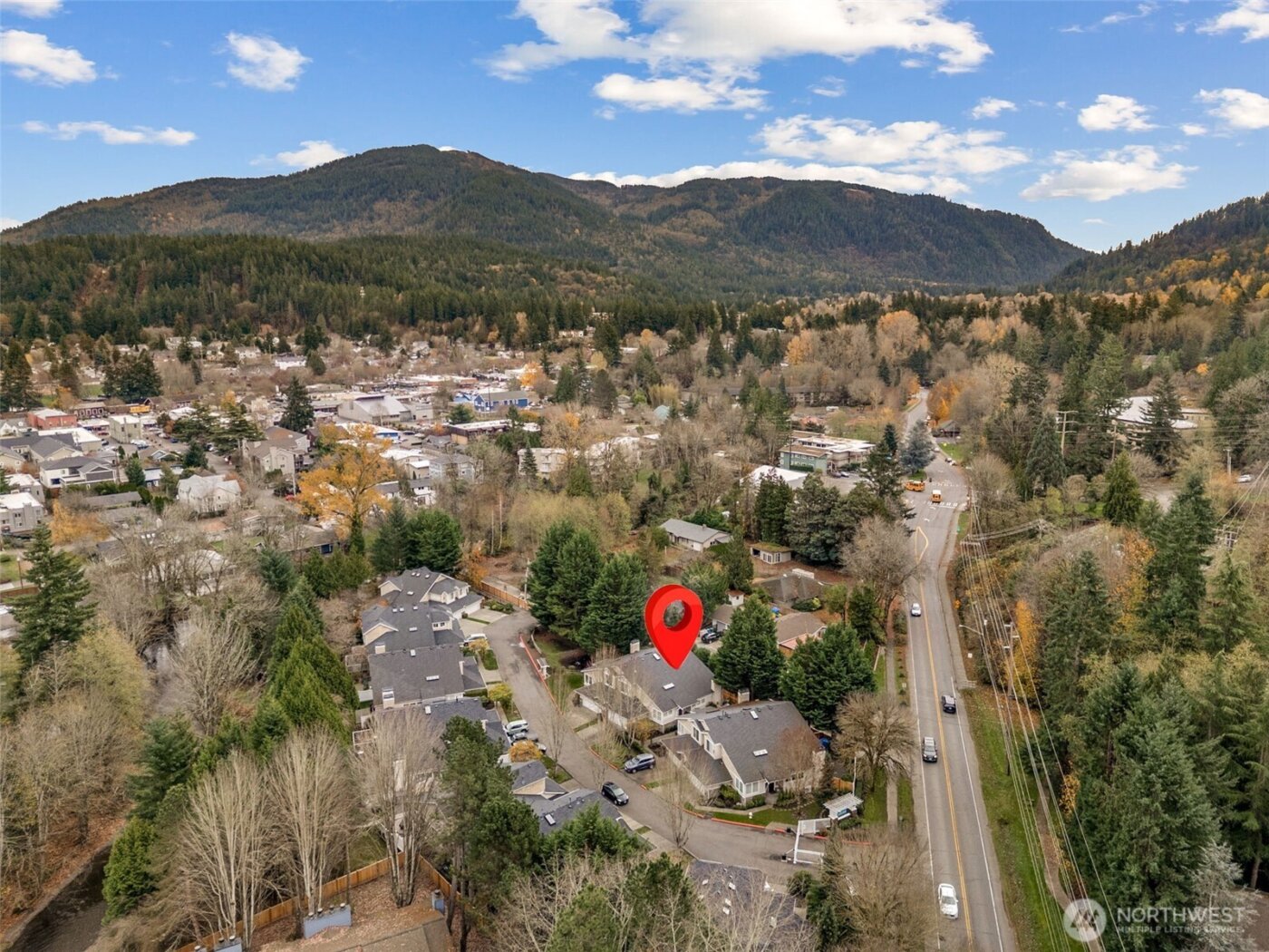 120 Newport Way NW #16, Issaquah, WA 98027