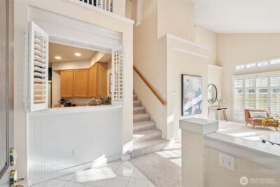 120 Newport Way NW #16, Issaquah, WA 98027 - Photo 4