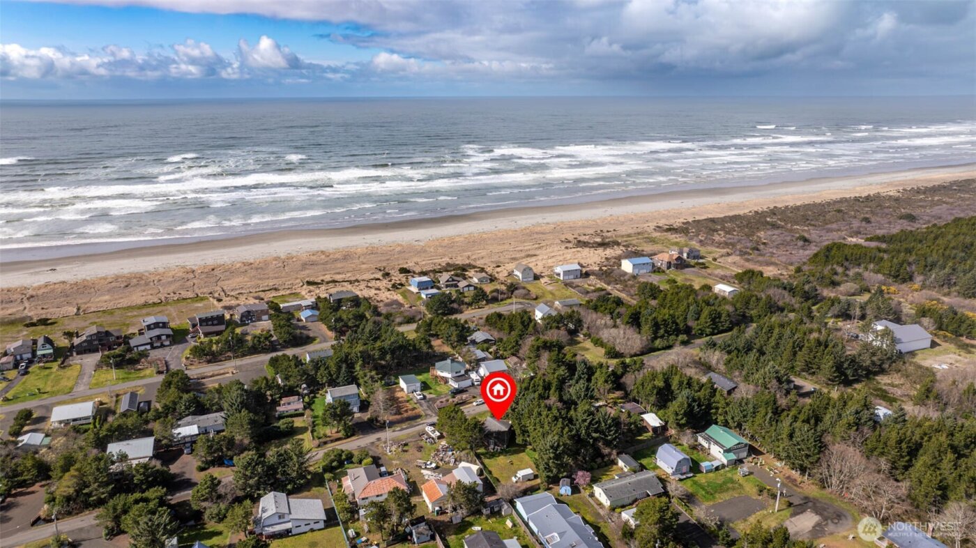 1292 Holland Drive , Grayland, WA 98547