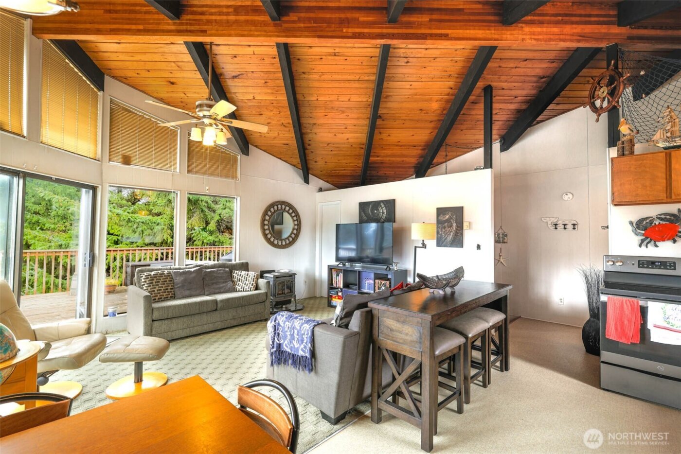 1292 Holland Drive , Grayland, WA 98547