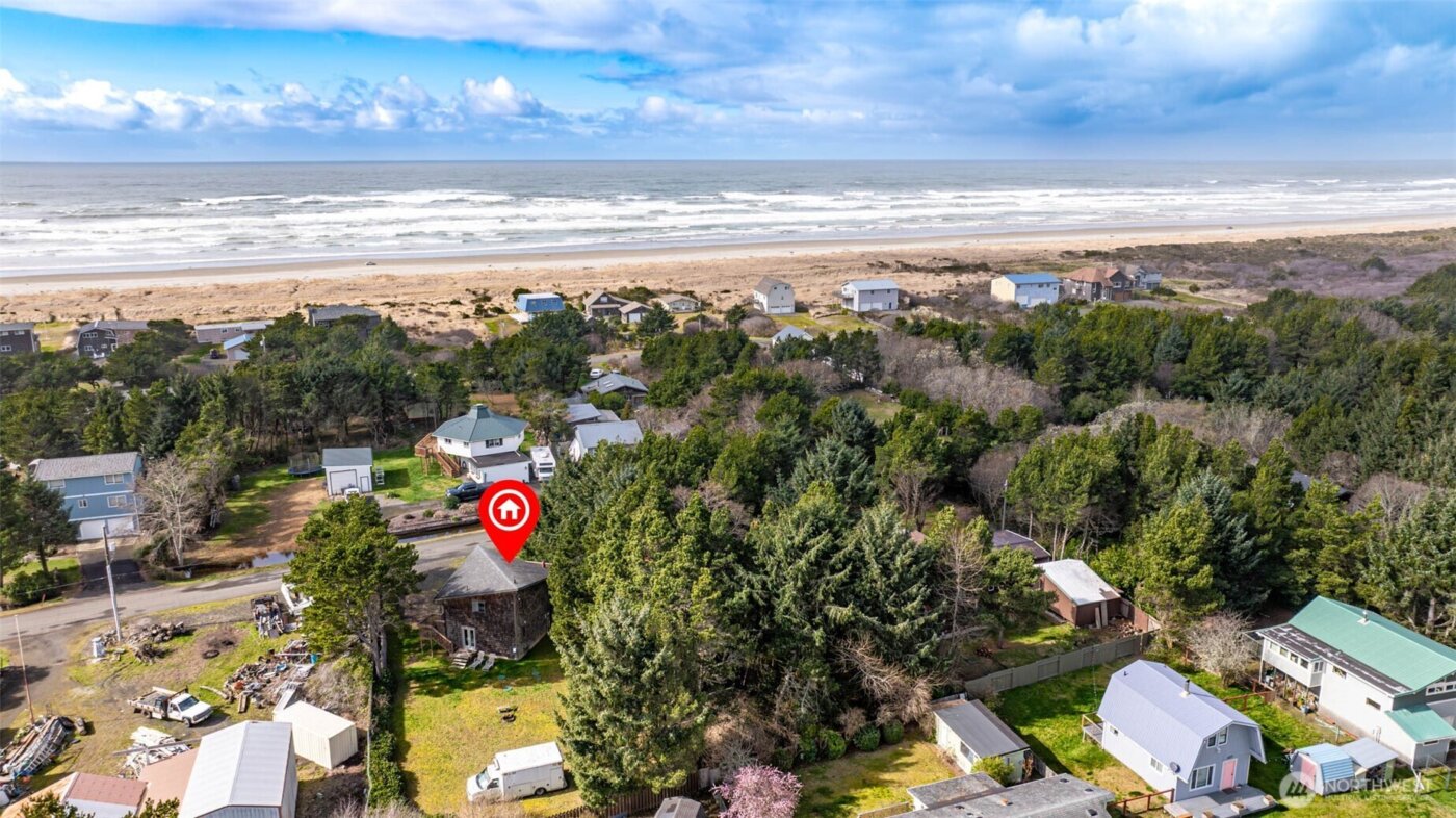 1292 Holland Drive , Grayland, WA 98547