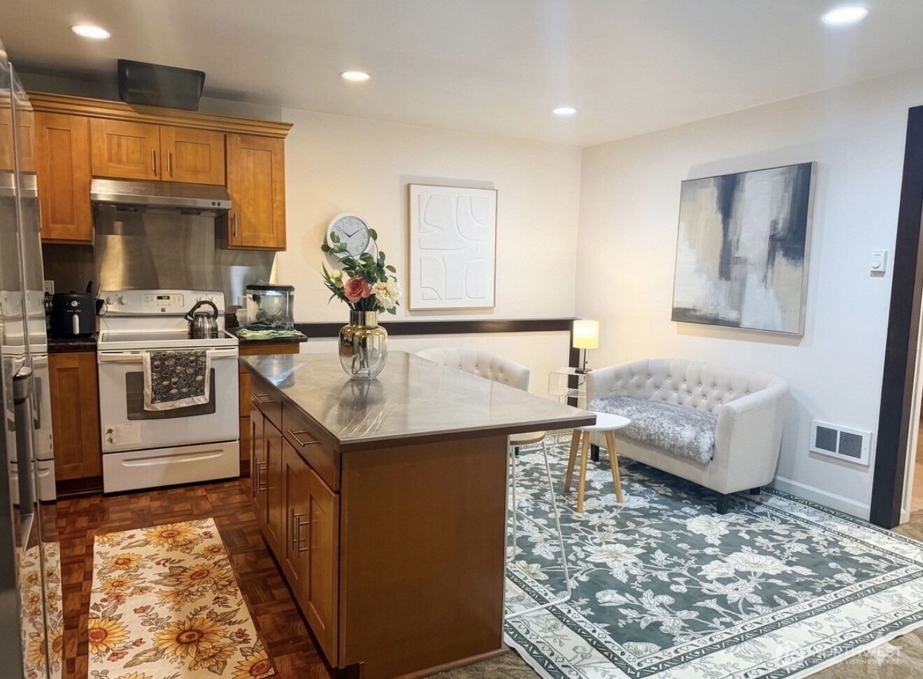 1320 S 131st Place , Burien, WA 98168-2838