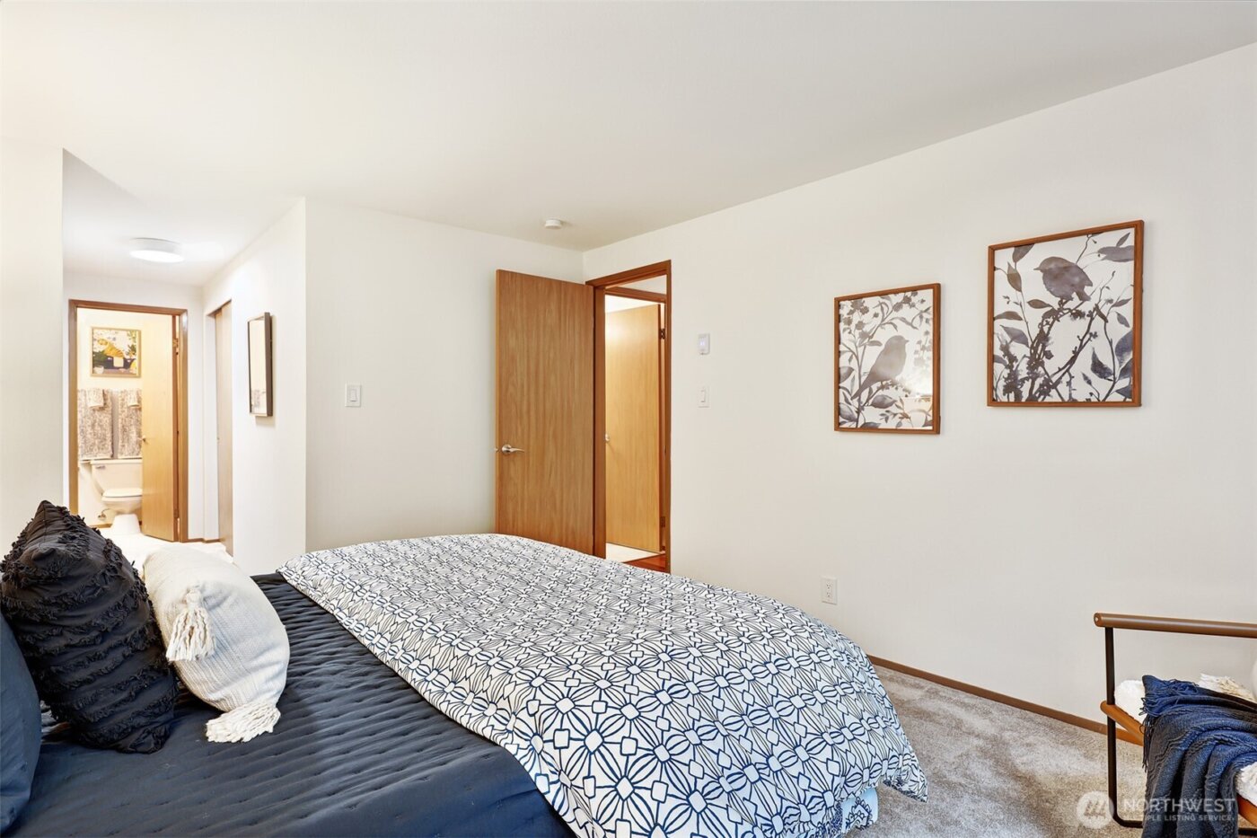 8720 Phinney Avenue N #24, Seattle, WA 98103