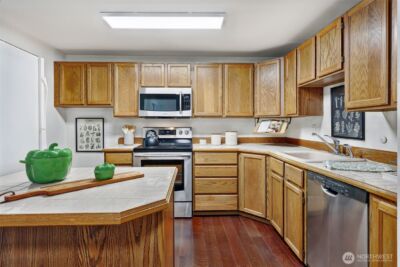 8720 Phinney Avenue N #24, Seattle, WA 98103 - Photo 10