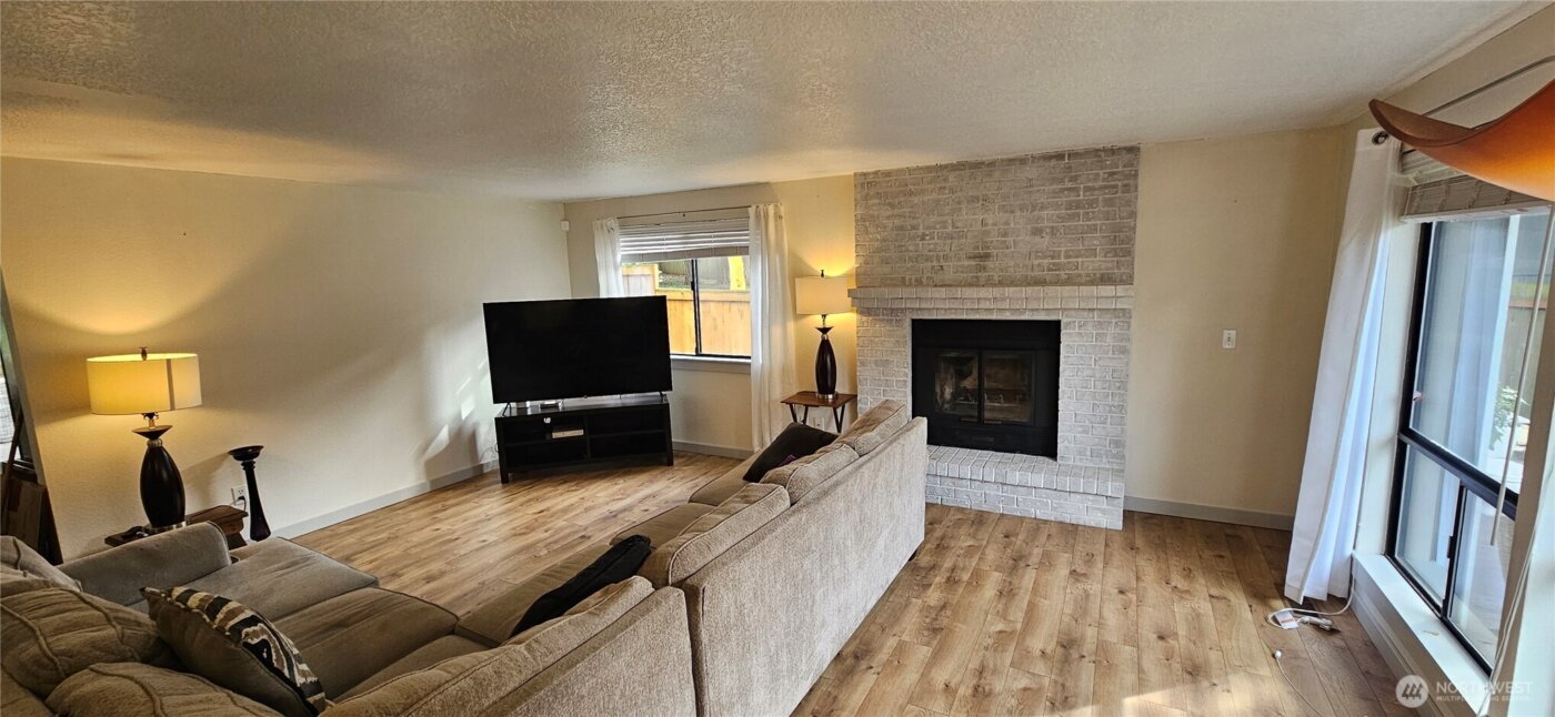 16111 97 Avenue Ct E, Puyallup, WA 98375