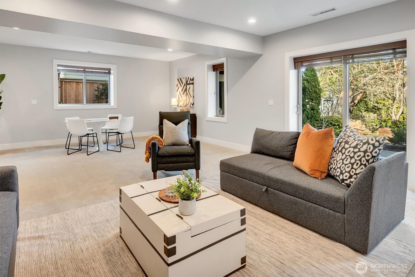 3629 35th Avenue W, Seattle, WA 98199-1612