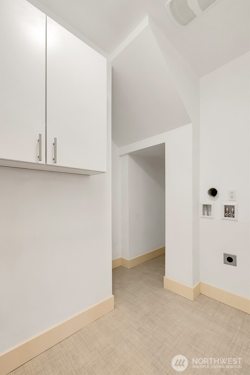 3629 35th Avenue W, Seattle, WA 98199-1612