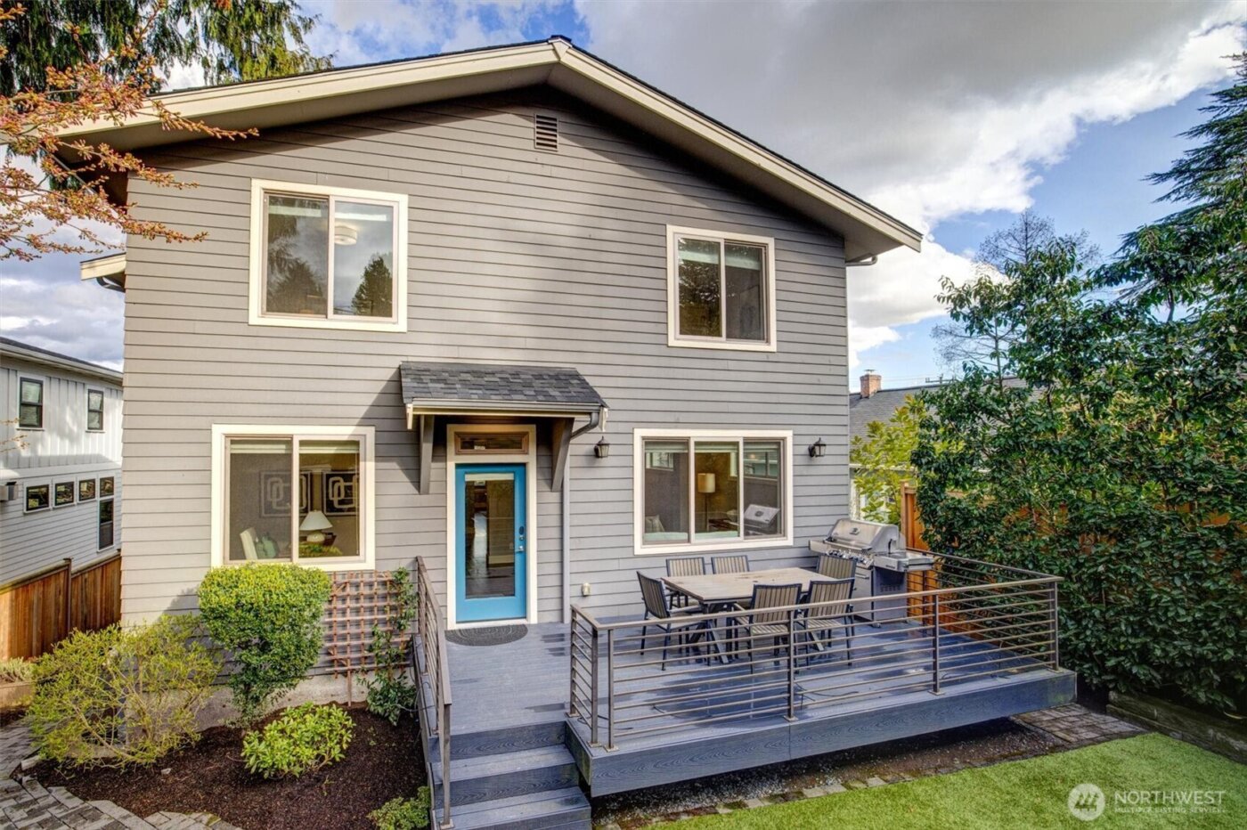 3629 35th Avenue W, Seattle, WA 98199-1612