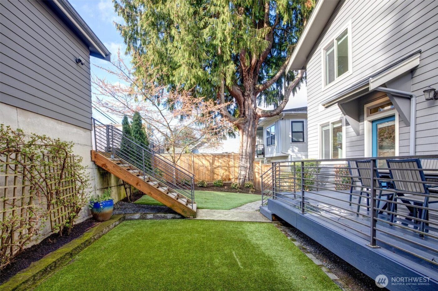 3629 35th Avenue W, Seattle, WA 98199-1612