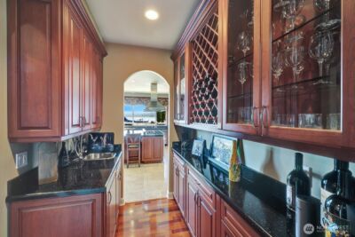 10936 Rainier Avenue S, Seattle, WA 98178 - Photo 8