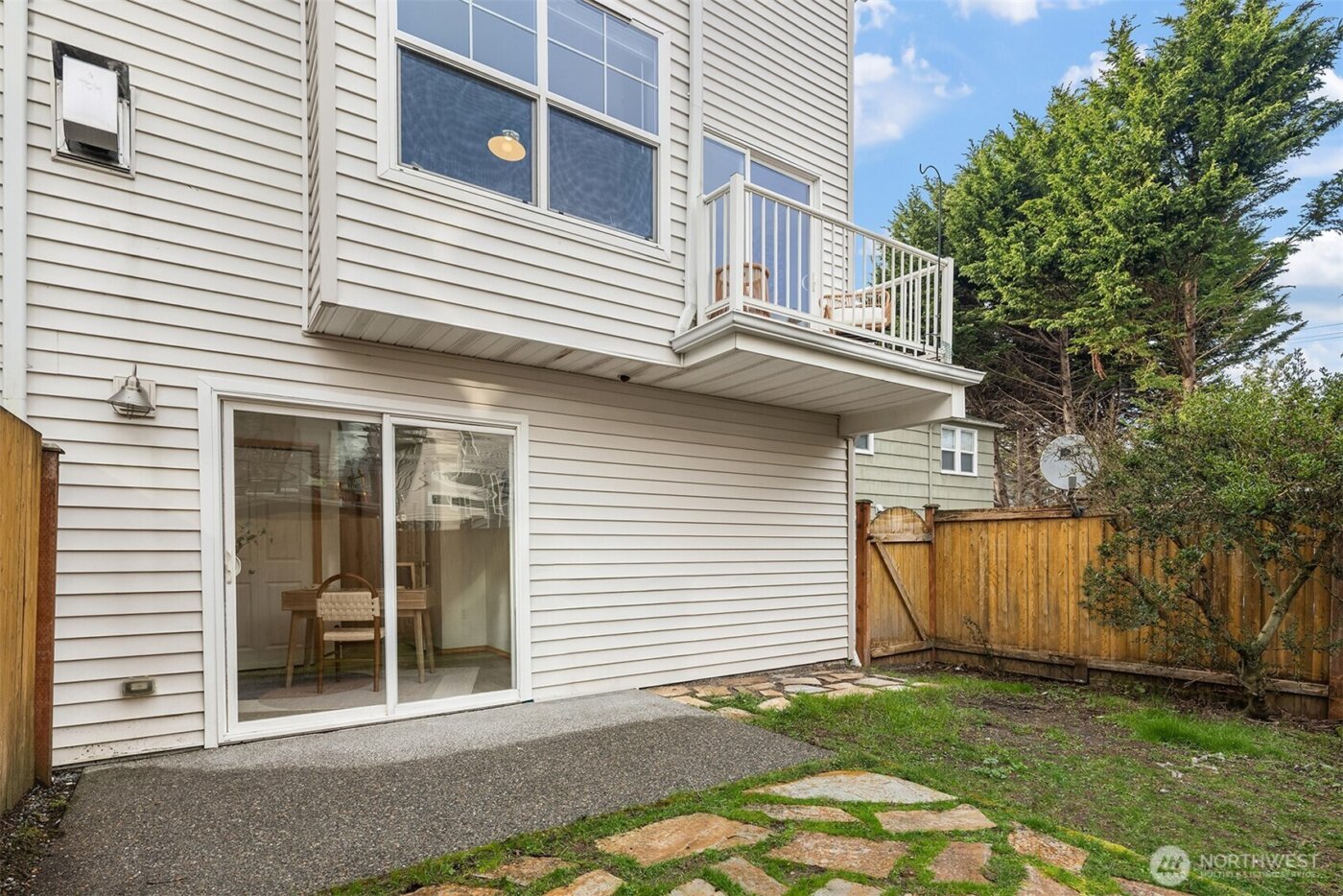 14338 Lenora Place N #B, Seattle, WA 98133