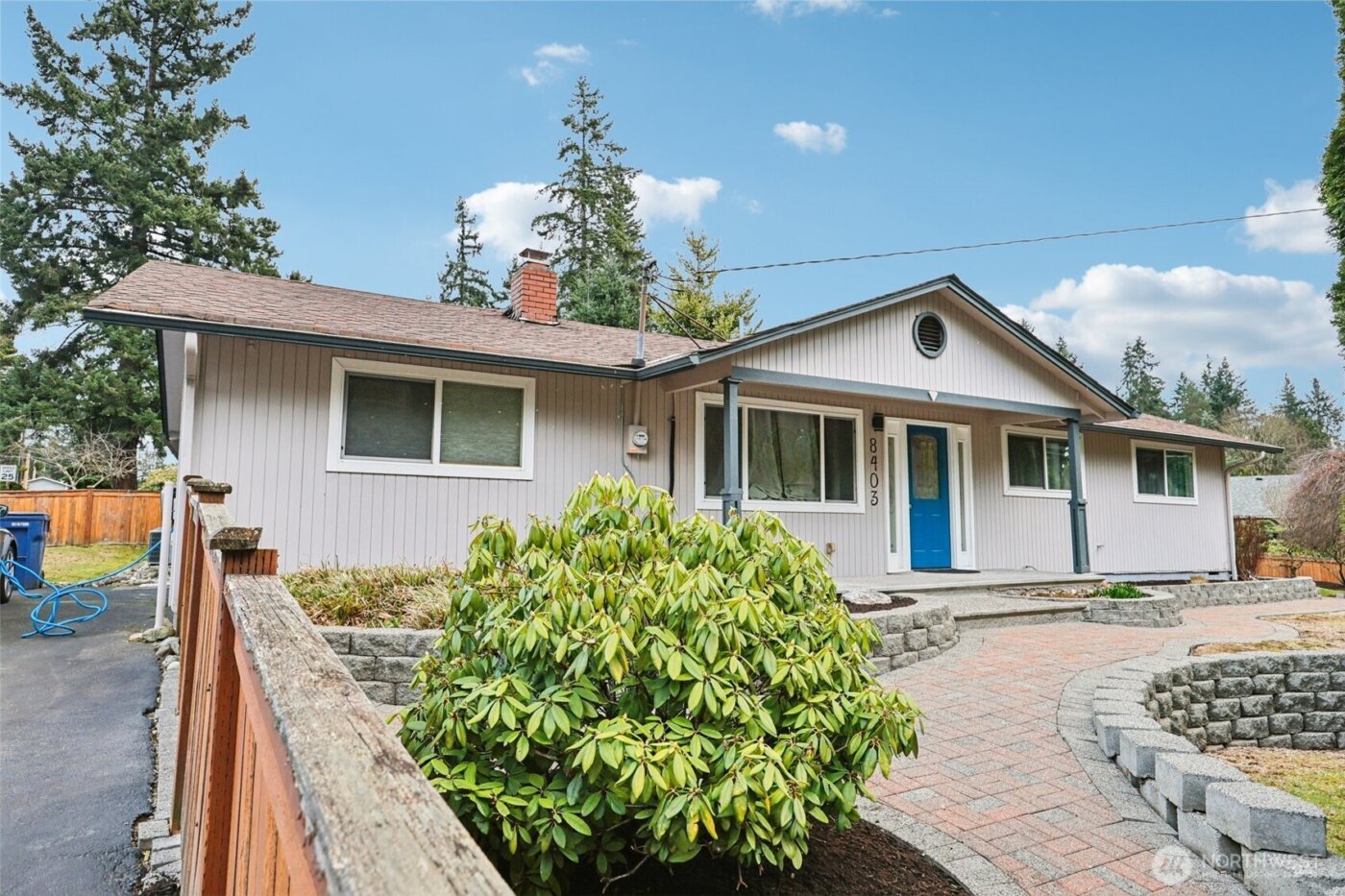 8403 NE 138th Street , Kirkland, WA 98034