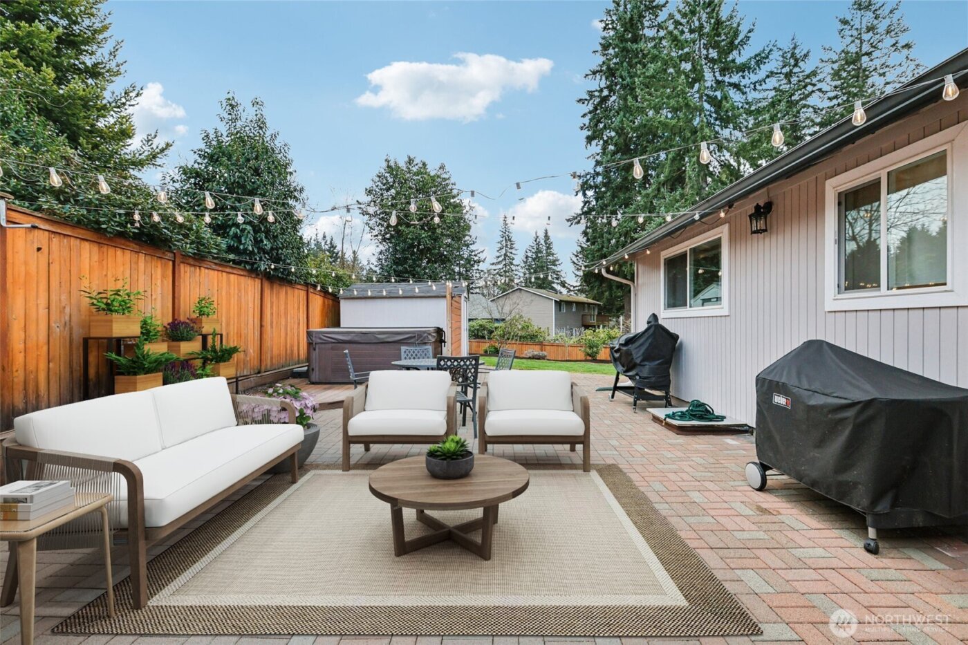 8403 NE 138th Street , Kirkland, WA 98034