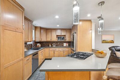8403 NE 138th Street , Kirkland, WA 98034 - Photo 9