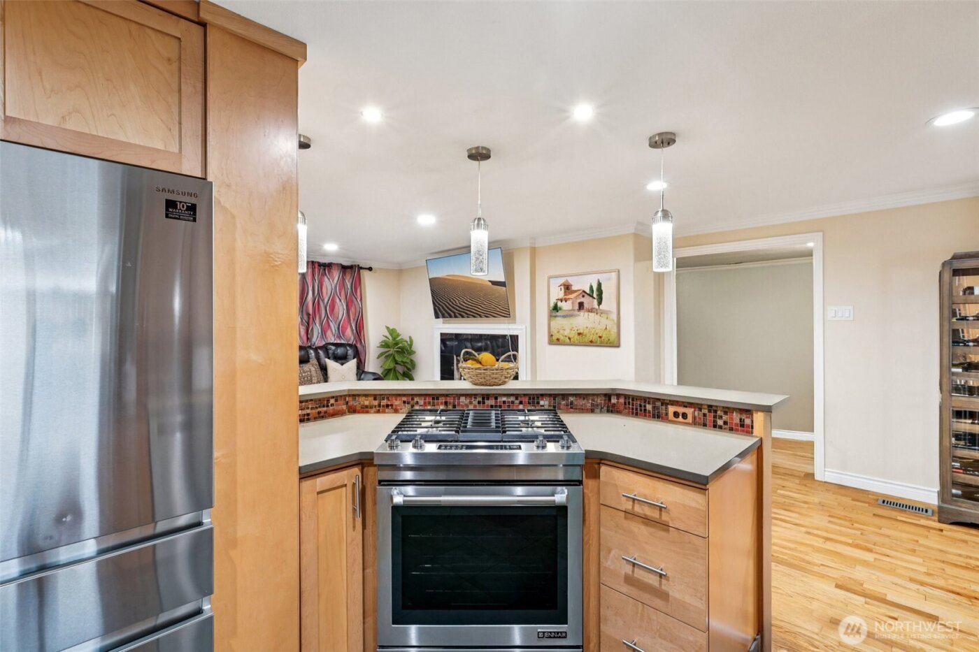 8403 NE 138th Street , Kirkland, WA 98034