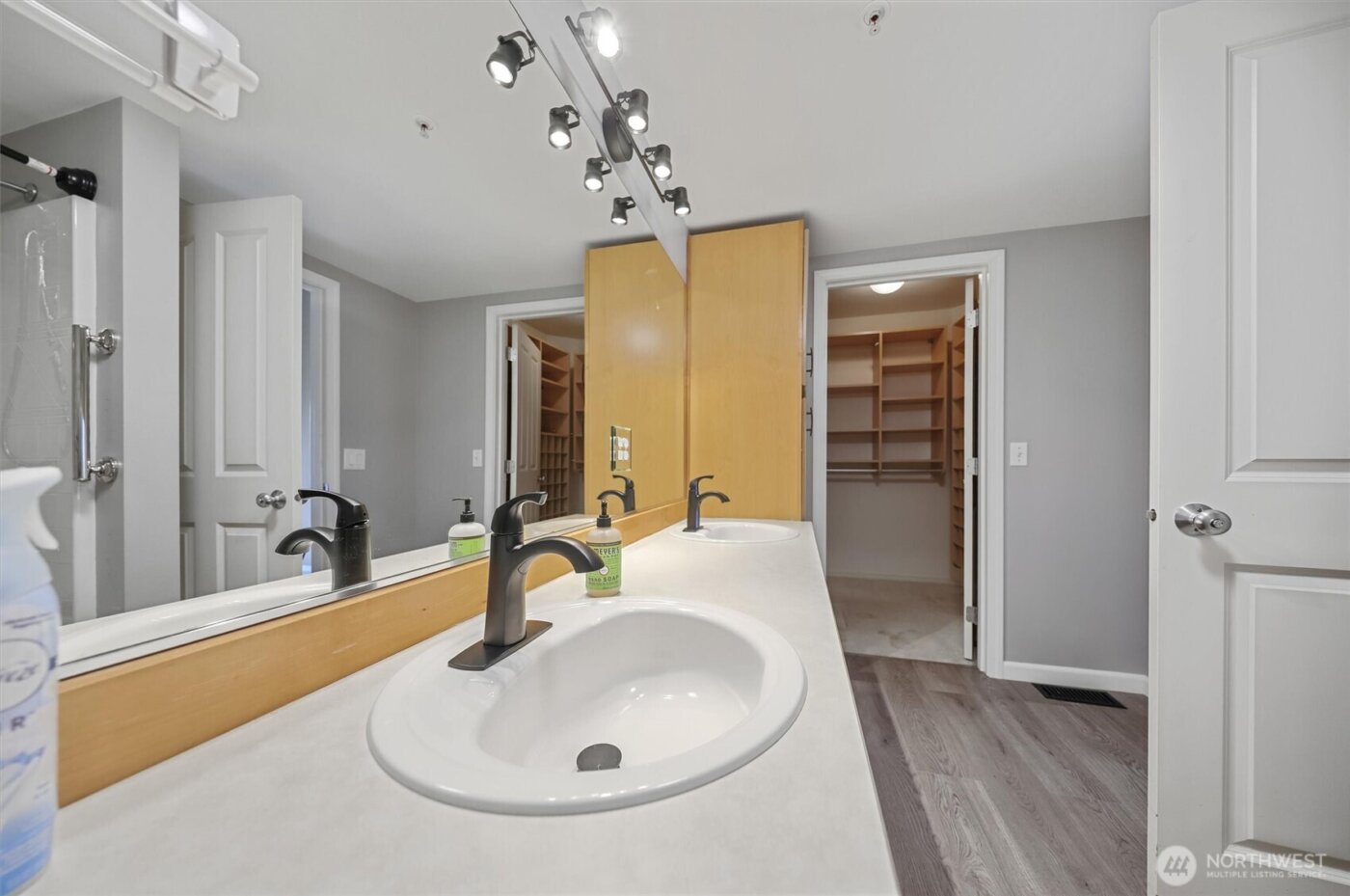 22534 43rd Avenue S #19-3, Kent, WA 98032-8470