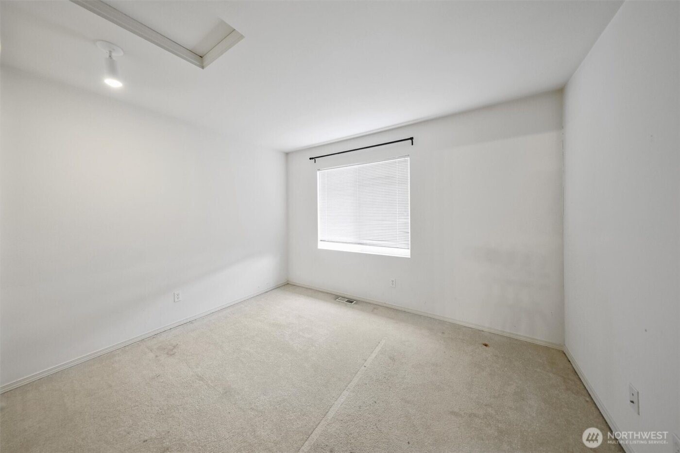 22534 43rd Avenue S #19-3, Kent, WA 98032-8470