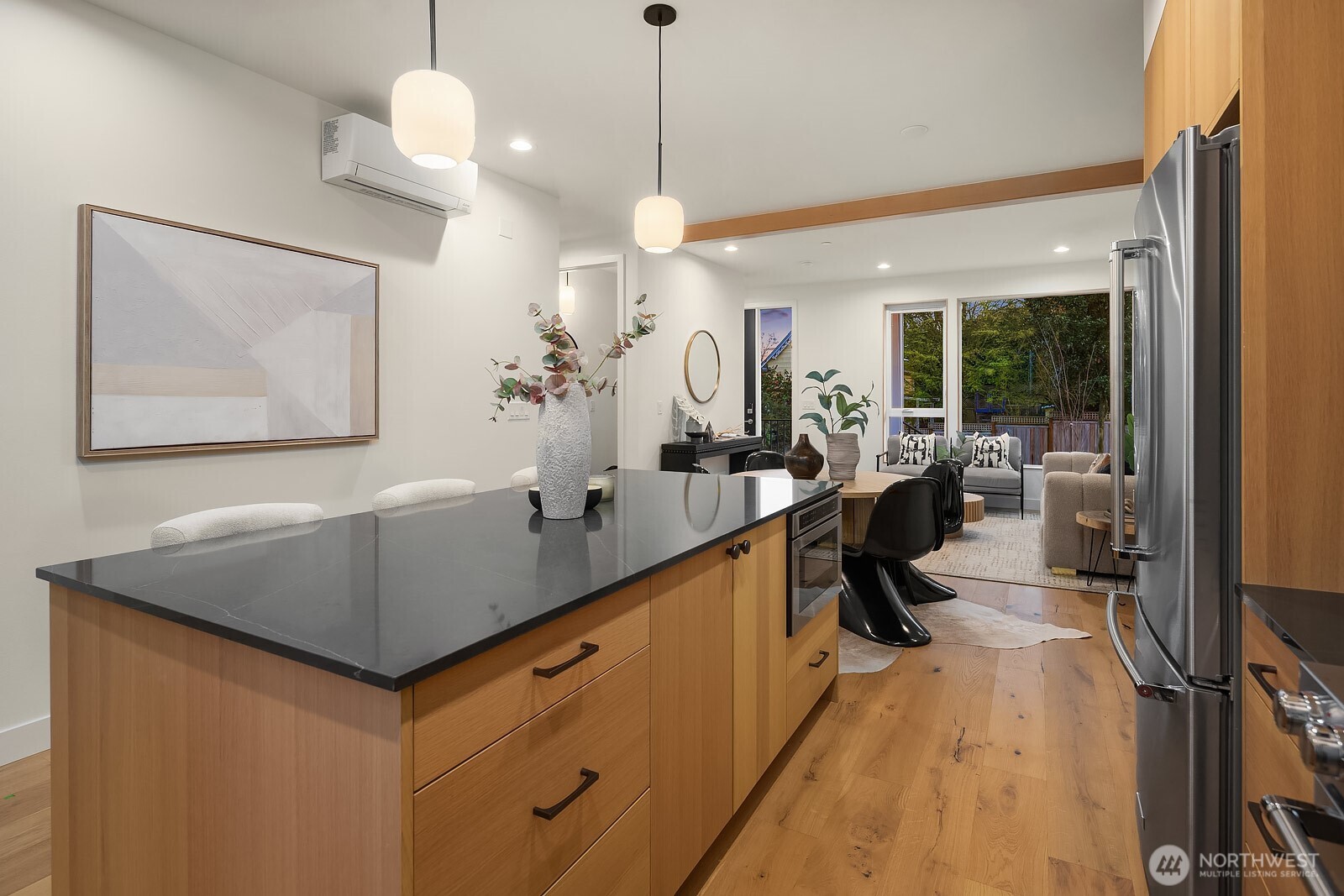 1808 E Mercer Street , Seattle, WA 98112