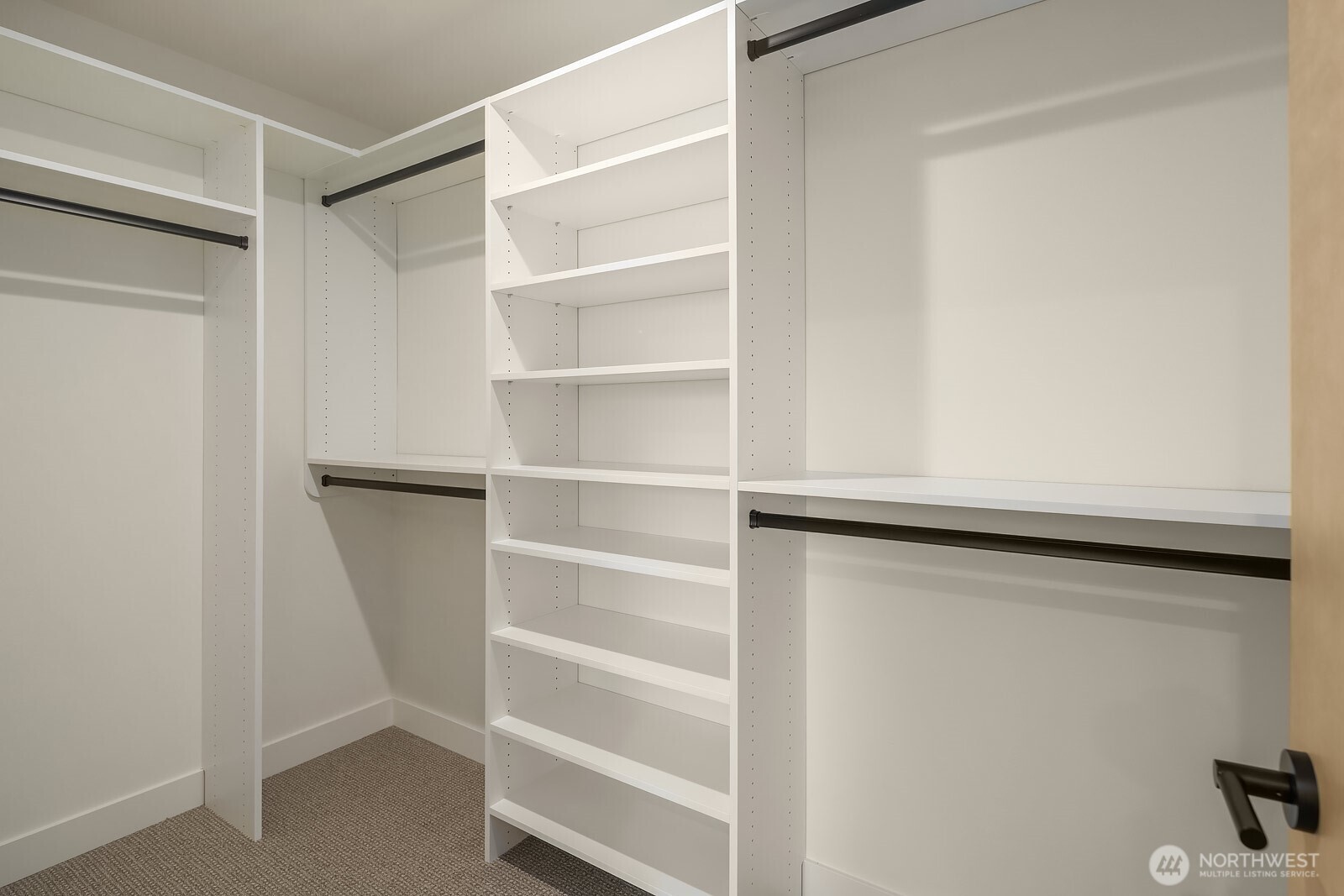 1808 E Mercer Street , Seattle, WA 98112