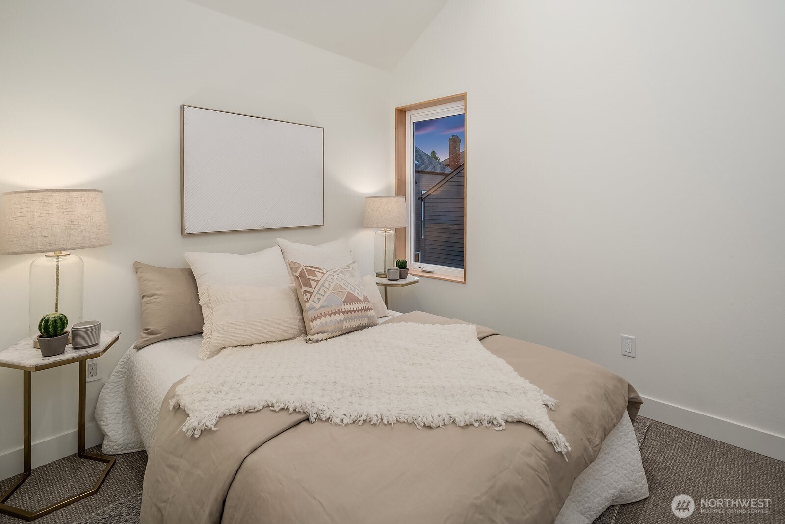 1808 E Mercer Street , Seattle, WA 98112