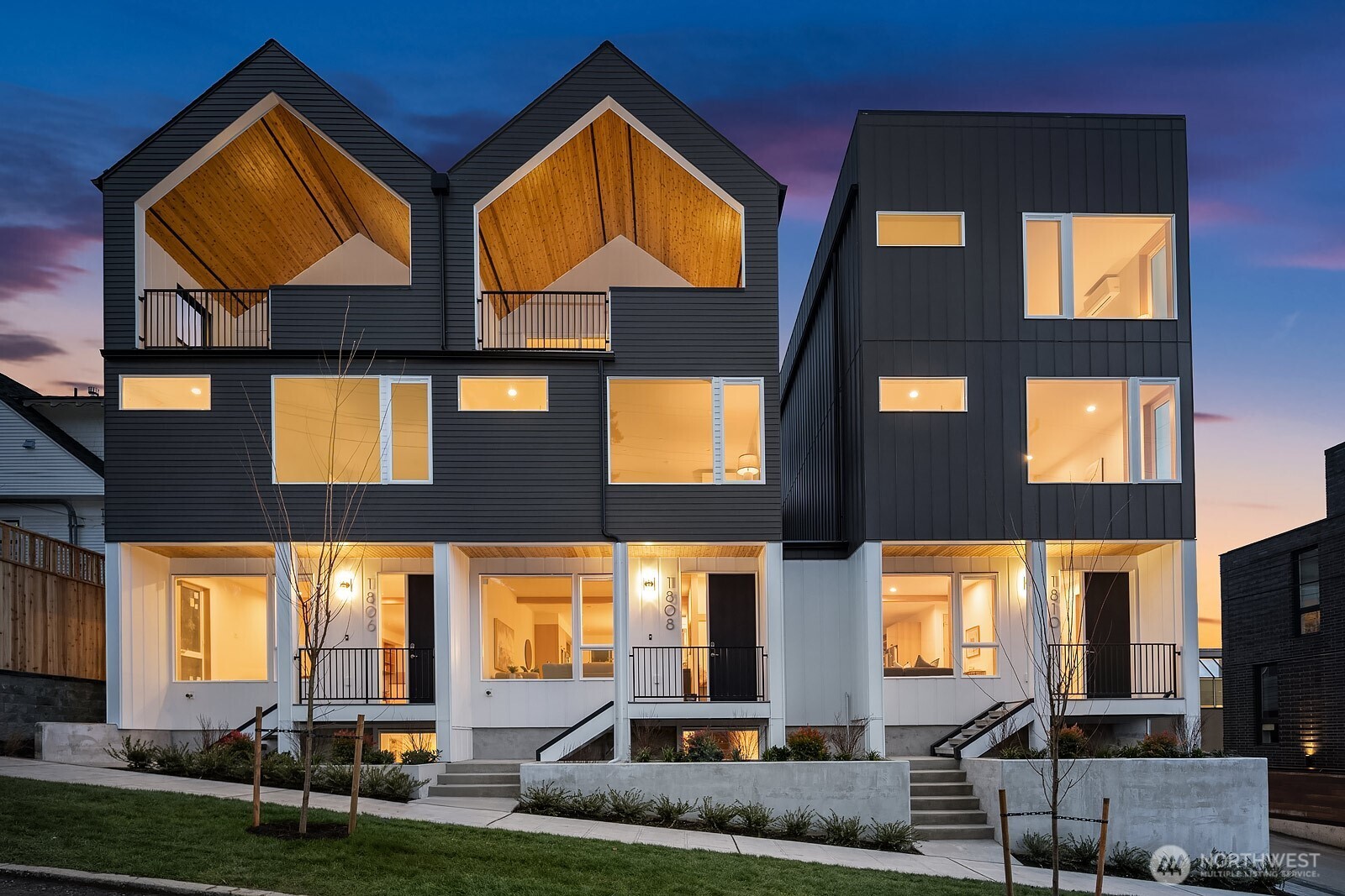 1808 E Mercer Street , Seattle, WA 98112