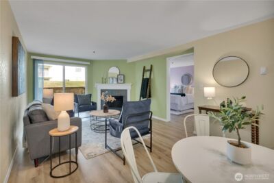 25035 98th Place S #D102, Kent, WA 98030
