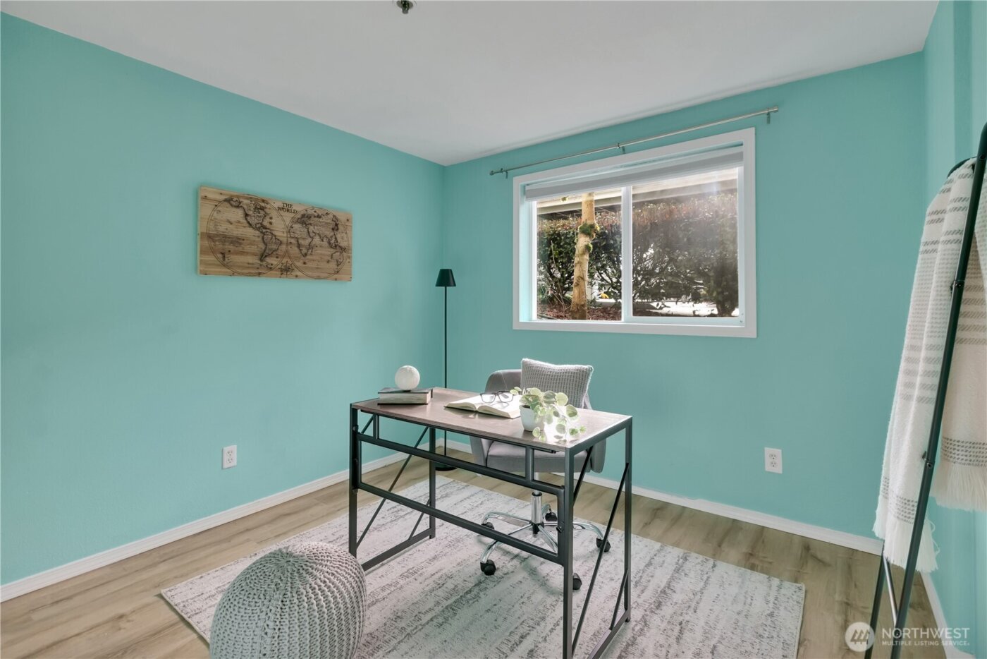 25035 98th Place S #D102, Kent, WA 98030