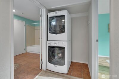 25035 98th Place S #D102, Kent, WA 98030 - Photo 6