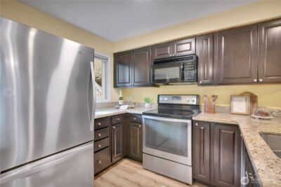 25035 98th Place S #D102, Kent, WA 98030 - Photo 7