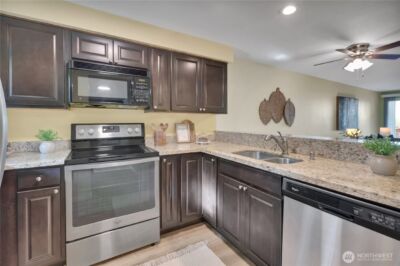 25035 98th Place S #D102, Kent, WA 98030 - Photo 8