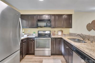 25035 98th Place S #D102, Kent, WA 98030 - Photo 10