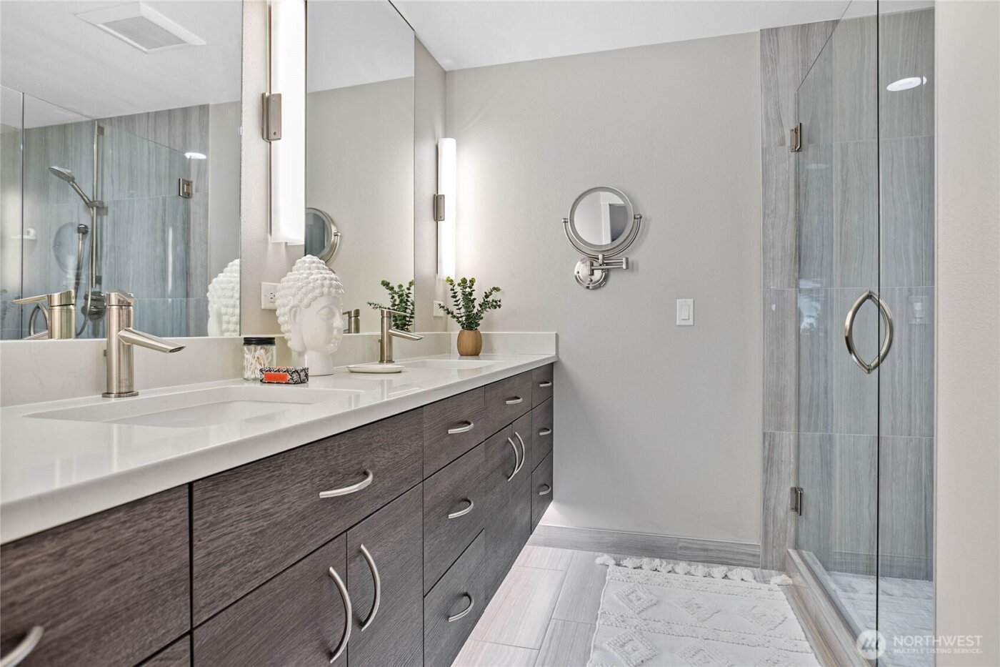 317 N State #201, Bellingham, WA 98225