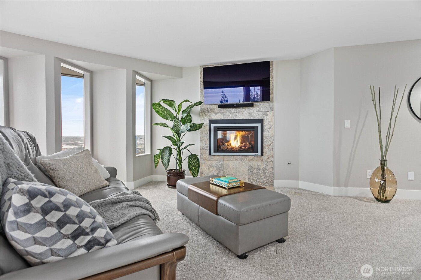 317 N State #201, Bellingham, WA 98225