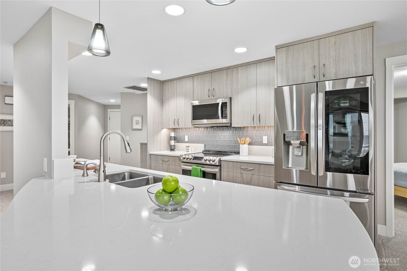 317 N State #201, Bellingham, WA 98225