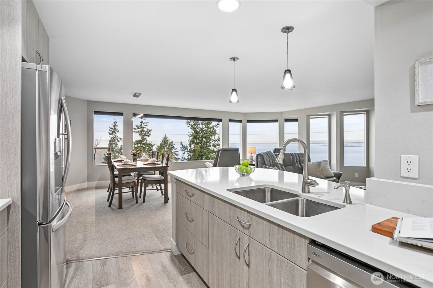 317 N State #201, Bellingham, WA 98225