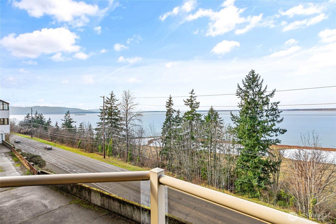 317 N State #201, Bellingham, WA 98225