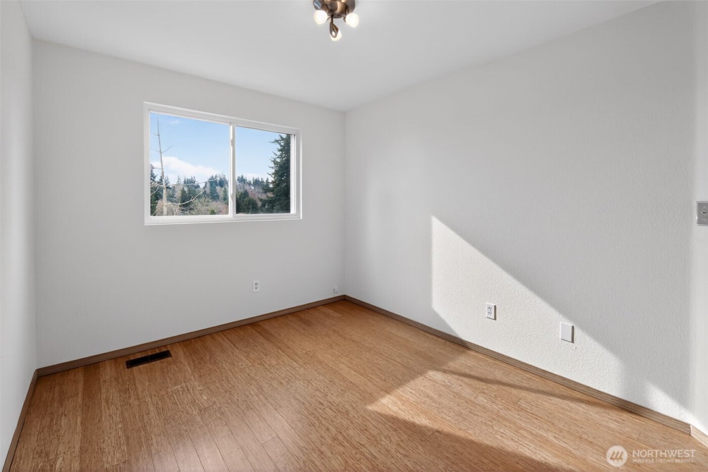 3516 208th Place SW, Lynnwood, WA 98036