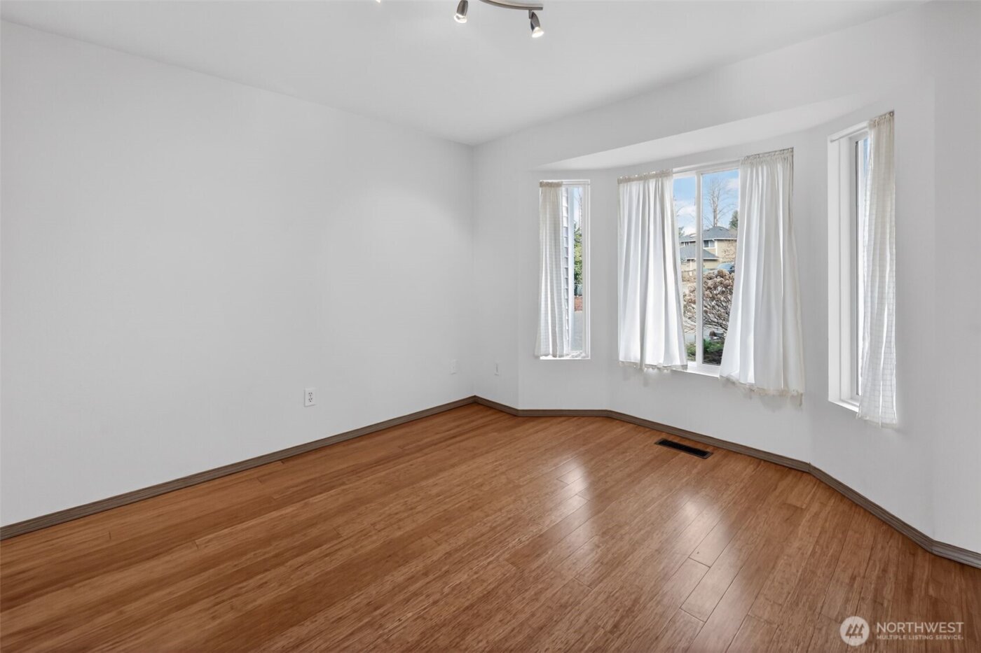 3516 208th Place SW, Lynnwood, WA 98036