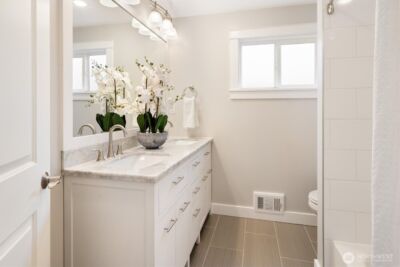 13744 Ashworth Avenue N, Seattle, WA 98133 - Photo 19