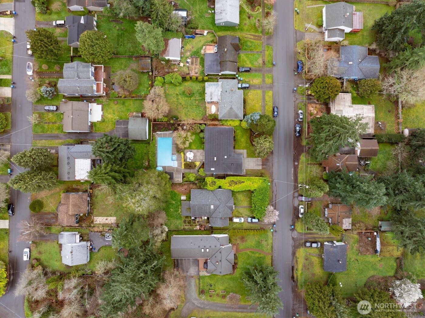 13744 Ashworth Avenue N, Seattle, WA 98133