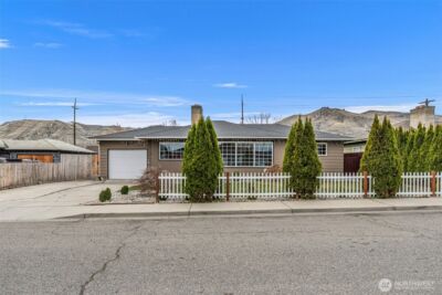709 Schons Place , Wenatchee, WA 98801