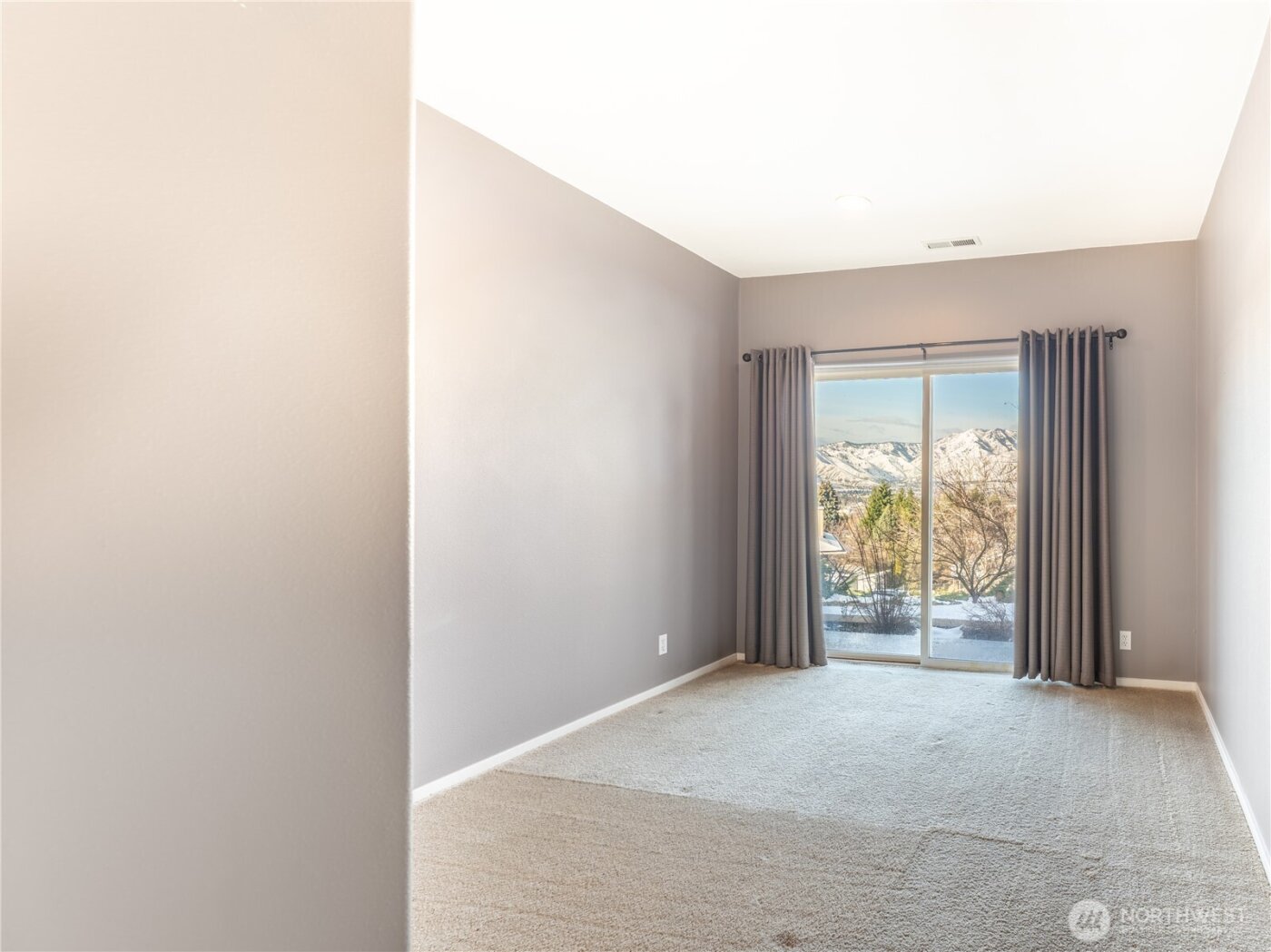 214 Stull Court , East Wenatchee, WA 98802